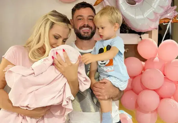 Скандал с Камелия: Разследват „фабрика за бебета“ в Гърция!