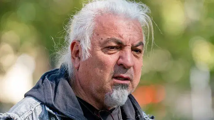 Шокиращата история на Васко Кръпката: Мутри с бухалки спират музиката!