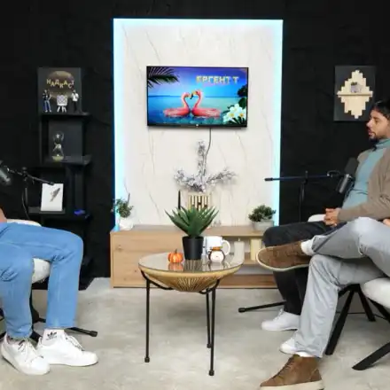 Виктор избухна: Дениз тормози майка ми, търсих полиция!