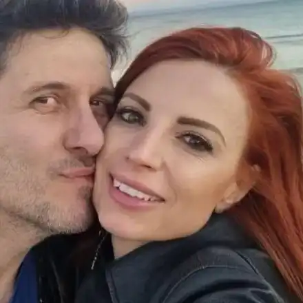 Влюбен в Елеонора? Снимаха Блатечки да се гушка с друга ДИБИДЮС