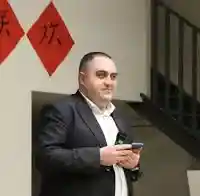 Шок! Директор арестуван за тайни записи в училището в София!