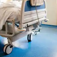 Шокираща истина: 3890 болни играят в казина вместо в болница!