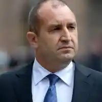 10 милиона струва кампанията на Радев. Кой плаща?