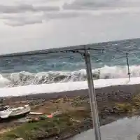 АПОКАЛИПСИС! Ураганът "Хари" връхлетя Марина от "Фермата" СНИМКИ