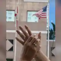 Азис шокира с брак във Флорида – кой е мистериозният съпруг?