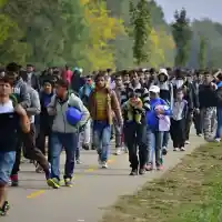 Шок: България строи затворени центрове за мигранти!