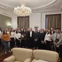 Делян Пеевски, лидер на ДПС и ПГ на ДПС-НОВО НАЧАЛО се срещна с млади хора от Стара Загора