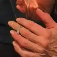 Скандал! Маги Сидерова с нов пръст след невероятна операция!