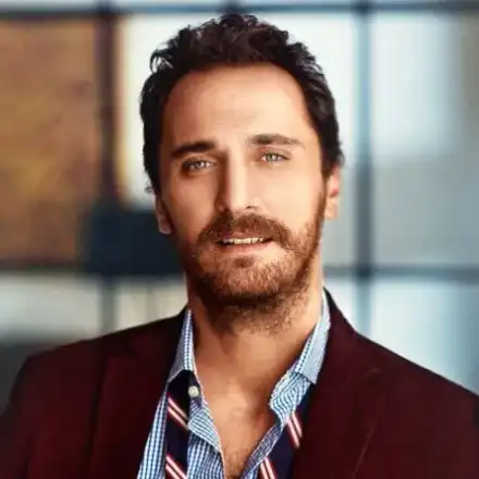 Фърат Челик с нова любов! Скандал в Истанбул за Нова година!