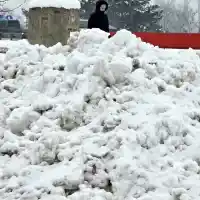 Хаос, леден дъжд, евакуация и хора без ток в Сърбия, има опасност река Лим да прелее (снимки)