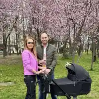 Илияна Йотова дундурка 3-годишно внуче! Синът й женен за красавица (СНИМКИ)