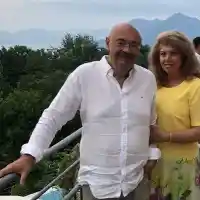 Илияна Йотова дундурка 3-годишно внуче! Синът й женен за красавица (СНИМКИ)