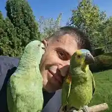 Жоро Игнатов вманиачен: Научих папагалите си да ходят до тоалетна на хартия