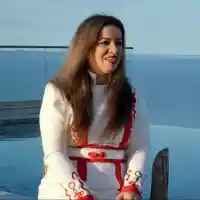 Какво става с Елица на Стунджи?! Певицата с 20 кила отгоре и плашещ грим (СНИМКИ)