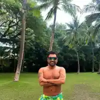 Най-пазената ТАЙНА: Азис каза „Да“ на тайнствен хирург (СНИМКИ)