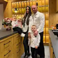 Шокираща селфи от кенефа на Атанасия Бачорска! Какво се случи в Панагюрище?