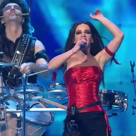 Елица шокира с нова визия! Какво става с любимката на България?