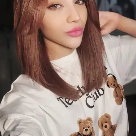 Но защо?! Галена си отряза косата