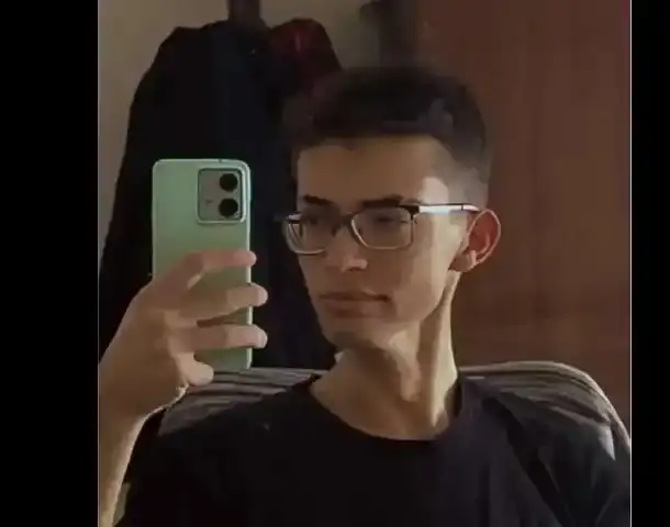 Шокираща трагедия: Самоубийството на 18-годишен абитуриент от Нова Махала!