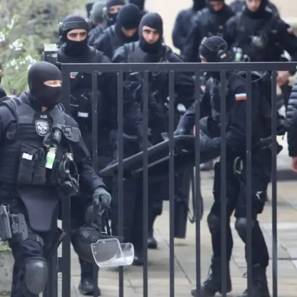 Шок! Ицо Папата арестуван от Отряд 'Кобра' в Костинброд!