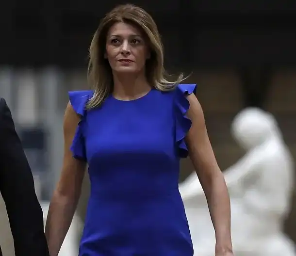 Шок! Радев се мести при тъща си в центъра на София!