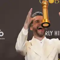 Тимъти Шаламе шокира с победа на Златните глобуси, Ди Каприо в шок!