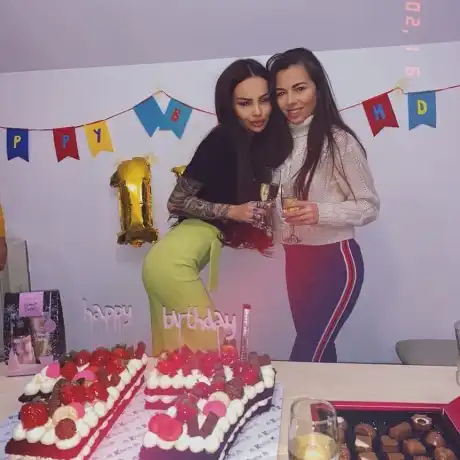 Сузанита шокира с емоционално послание към сестра си!