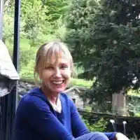 Свещеникът на Драгалевския манастир ще прави партия на простаците