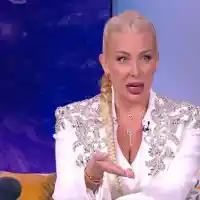 Тоца  дрънчи с гривни  за 150 000 евро