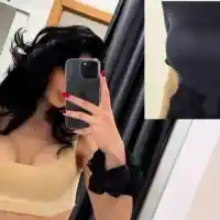 ТУШ! Пуснаха ток по тялото на миска – зърната й изскочиха! (ФОТО)