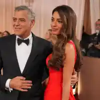 Златните глобуси 2026: Блясък и скандали на червения килим!