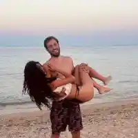 Възкръсналият Лазар в "Мамник" върти любов с актриса (Снимки)