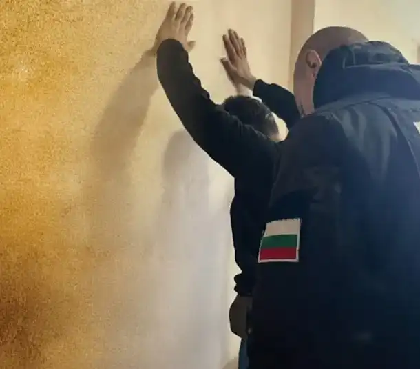 Заловеният с дрога син на Бобоков свестяван от полицаи 