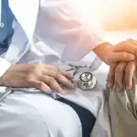 Шокиращи знаци за Паркинсон, които може да пренебрегвате!