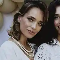 Звездни бебета носят радост през 2025 г. (СНИМКИ)