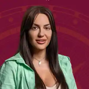 Ана-Мария от „Трейтърс“ – любимка на котки в чужди домове!