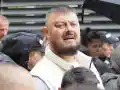 БОЛЕН НАРКОМАН! Медицинският отпадък Николай Бареков се лута неадекватен по пижама, халюцинира убийства и участва в безпаметни оргии с отрепки от всякакъв пол (жестоки разкрития)