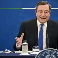 Драги: ЕС трябва да се превърне в истинска федерация, за да избегне деинструализация и упадък