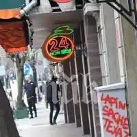 Ето с кого прекарва свободното си време Лена, след като обяви, че се пенсионира от политиката (СНИМКИ)