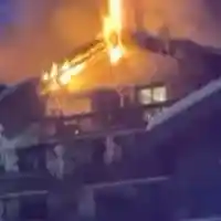 Голям пожар в 5-звезден хотел в Куршевел, евакуираха 300 души (видео)