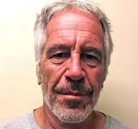 ГОРЕЩО! Ето кои бг-манекенки са обслужвали Епстийн и каймака на световните перверзници