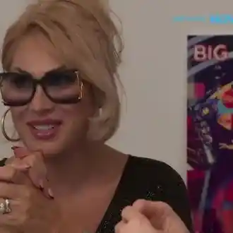 Ивонне Рей търси перфектния мъж и се надява да я дават по  „Нетфликс”