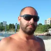 Жоро Милионера, който задигна 1.5 милиона лева харчи пачките в Кипър