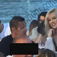 Личицето на малкия Арън умили мрежата: Само Мартин Чой не се трогва! (бившият на Натали пуска сторита с щерка си, но... СНИМКИ)