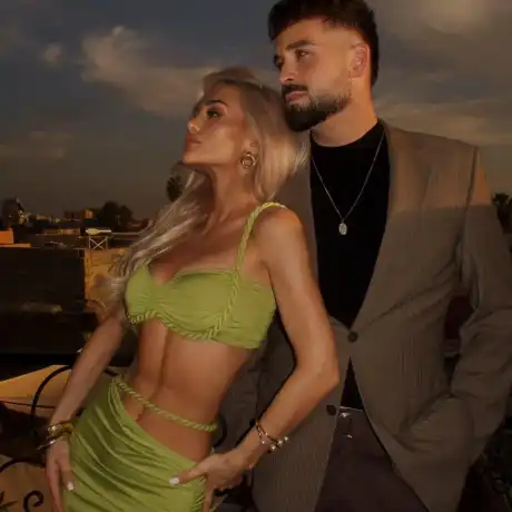 Лидия шокира с маймунка в Мароко – вижте какво се случи!