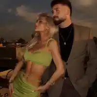 Лидия шокира с маймунка в Мароко – вижте какво се случи!