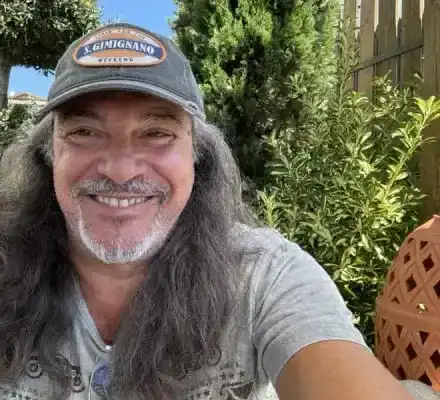 Кафе на убийства: Маги Халваджиян шокира с реклама в "Мамник"!