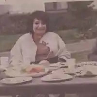 Майката на Стоян от „Ергенът“ стана сензация – шокиращи тайни!