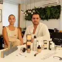 Скандал! Мартина на Дългия с четири деца и шаманска сватба!