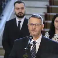 Шок! Медиен съветник на министър Христанов арестуван с наркотици!